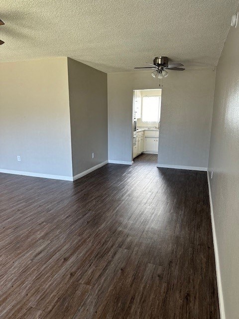 Floor plan for 2 beds, 2 baths, 1045 sqft